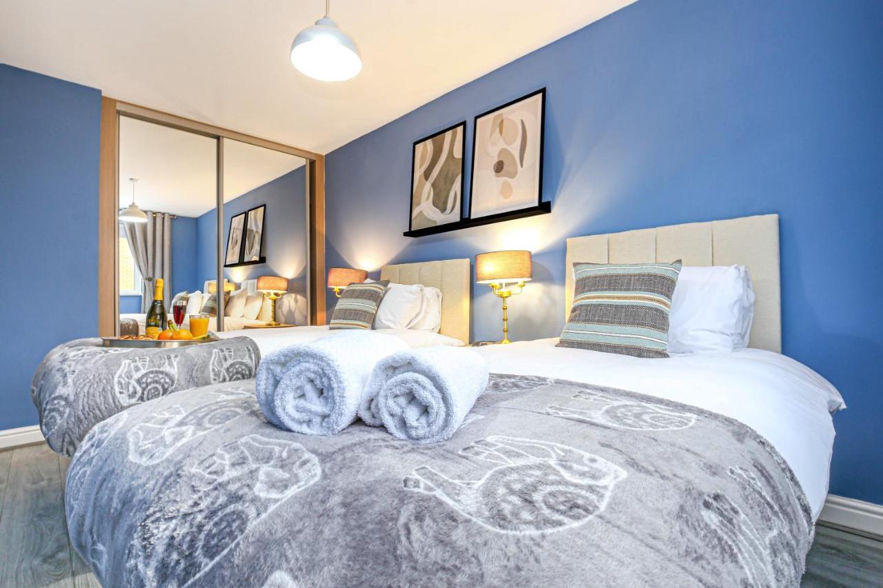 Luxury 4 Bedroom House - Close To M1 - Free Parking, Fast Wifi, Smarttv With Netflix By Yoko Property Milton Keynes Exterior foto