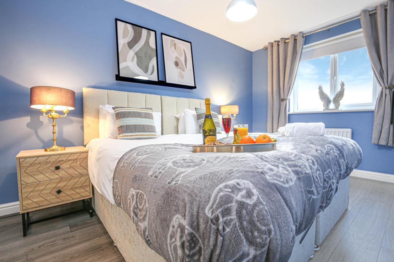 Luxury 4 Bedroom House - Close To M1 - Free Parking, Fast Wifi, Smarttv With Netflix By Yoko Property Milton Keynes Exterior foto
